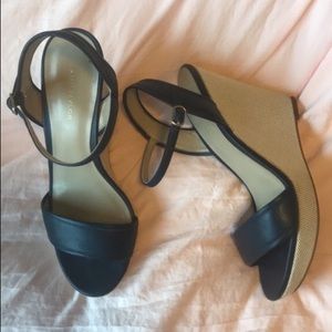 ANN TAYLOR WEDGES